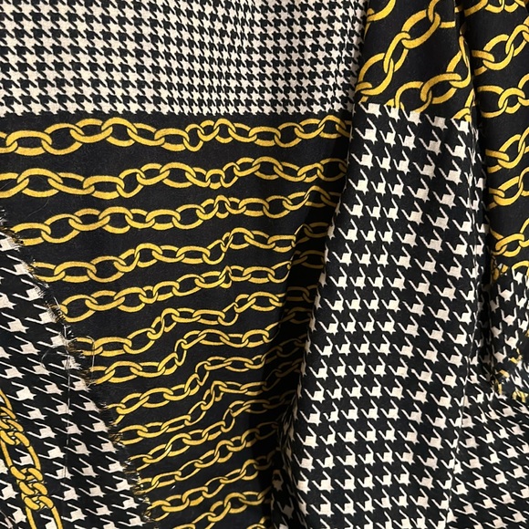 NWOT large black white scarf - chain / houndstooth - oversize - lightweight - Picture 2 of 9